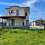 Escape From The - Detached House With Garden In Incirkoey