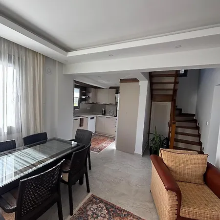 Escape From The - Detached House With Garden In Incirkoey