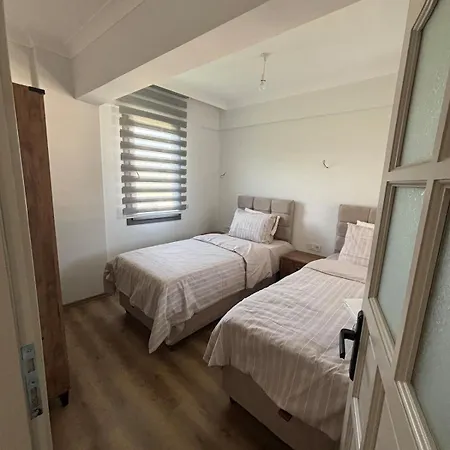 Escape From The - Detached House With Garden In Incirkoey *